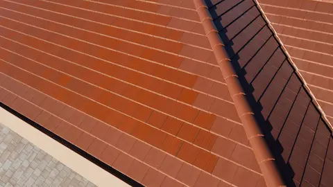 Terrán Generon RED napelemes tetőcserép