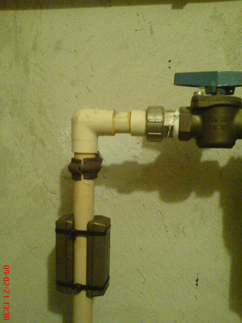 Mágneses vízlágyító a vízvezetékben