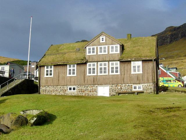 Fűtető: a zöldtetők ősi változata a Feröer-szigeteken