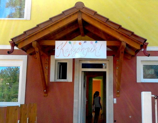 Beköltöztek Fórizsék a NagyCsaládiHázukba Beköltöztek Fórizsék a NagyCsaládiHázukba