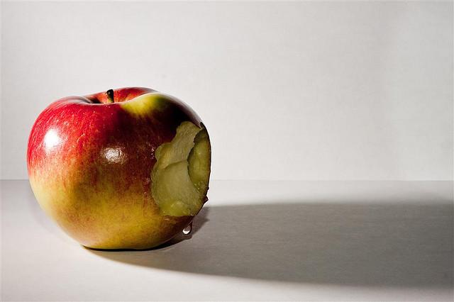 Vigyázat, szemfényvesztés! Vigyázat, szemfényvesztés!