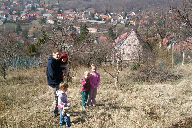 Itt épül fel az idei egyik nyertes, a pécsi Merényi család háza NagyCsaládiHáz