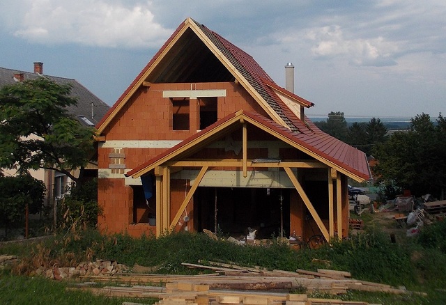 Tondach cserepek a tetőn