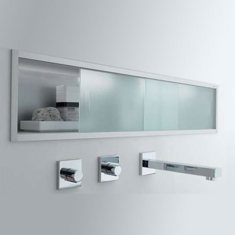 Falba &eacute;p&iacute;tett t&aacute;rol&oacute;