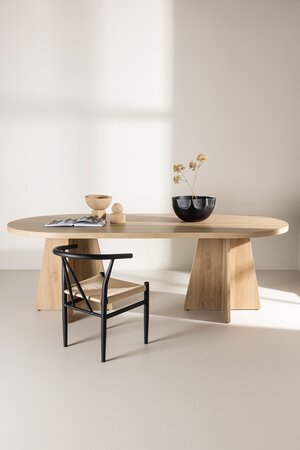 deLOHN Bootcut Ovális étkezőasztal