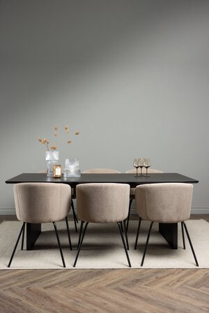 deLOHN Vail, Berit Téglalap alakú étkezőgarnitúra