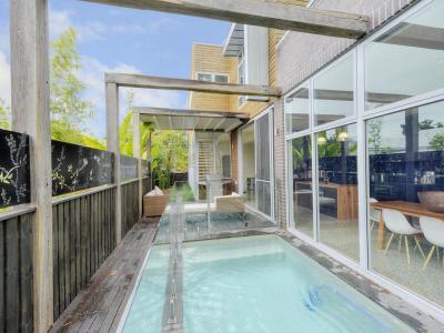 medence16 - medence / jakuzzi ötlet, modern stílusban