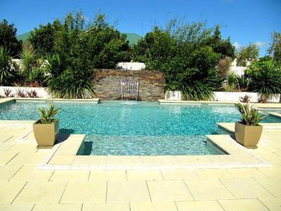 medence18 - medence / jakuzzi ötlet, modern stílusban