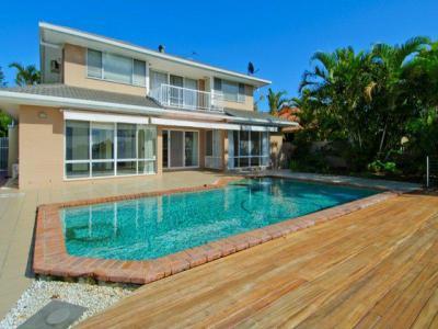 medence35 - medence / jakuzzi ötlet, modern stílusban