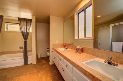 Megfelelően elosztott fürdő - fürdő / WC ötlet, mediterrán stílusban