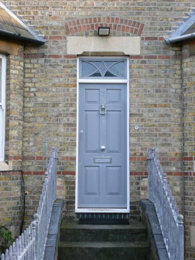 Bejárat40 - bejárat ötlet, klasszikus stílusban