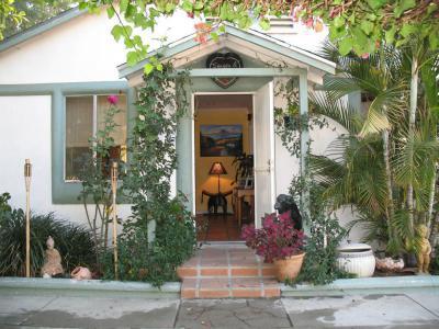 Bejárat36 - bejárat ötlet, modern stílusban