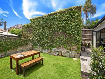 Kert,udvar - kert / udvar ötlet, rusztikus stílusban