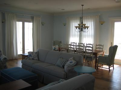 Kék klasszikus - nappali ötlet, klasszikus stílusban