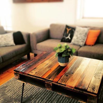 Raklapbútorok76 - nappali ötlet, modern stílusban