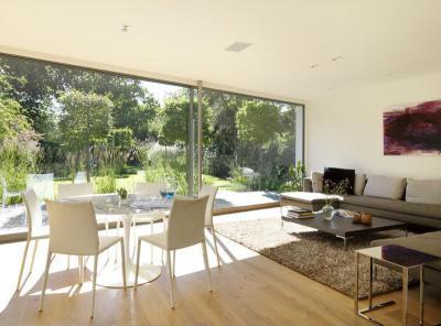 Világos nappali - nappali ötlet, modern stílusban