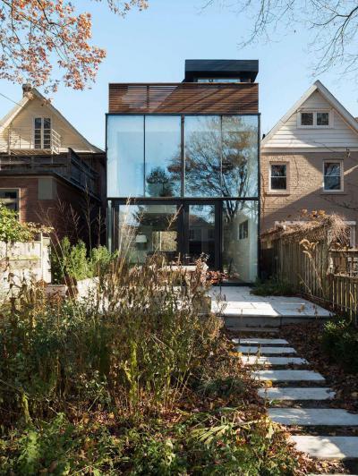 Üvegfalú ház - homlokzat ötlet, modern stílusban