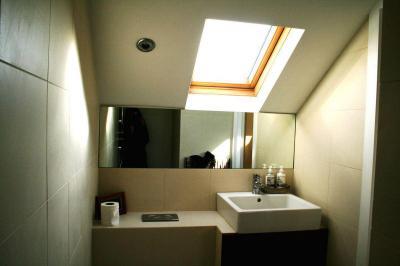 Modern fürdő - fürdő / WC ötlet, modern stílusban