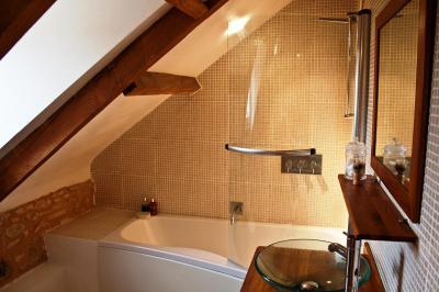 Modern fürdő - fürdő / WC ötlet, modern stílusban