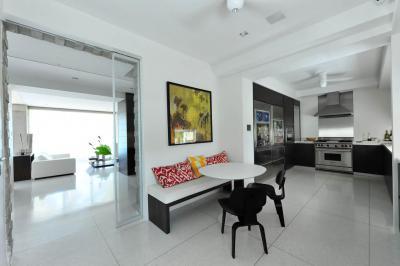 Konyha tolóajtóval - konyha / étkező ötlet, modern stílusban