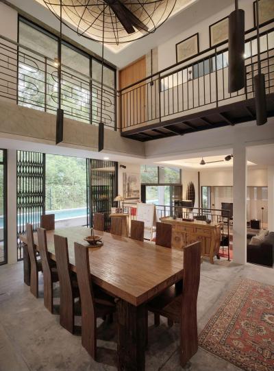 Galériás ház - nappali ötlet, mediterrán stílusban