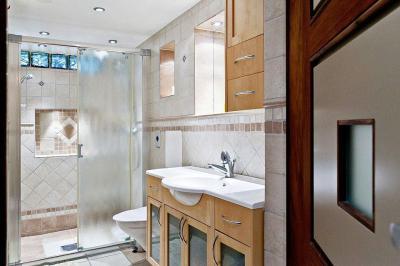 Ház Malmöben - fürdő / WC ötlet, modern stílusban