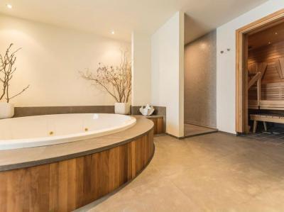 Wellness otthon - fürdő / WC ötlet, modern stílusban