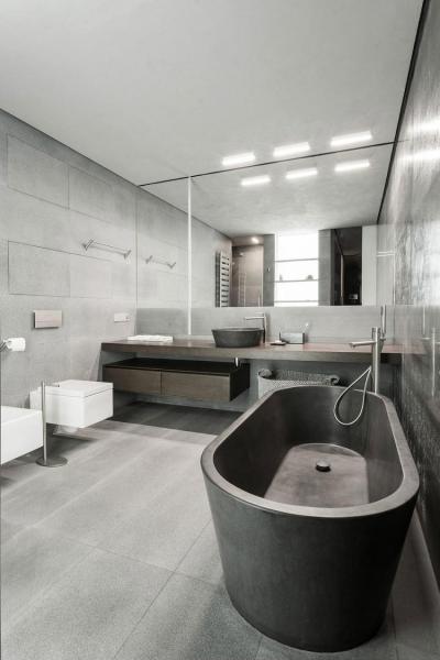Modern ipari stílusú szürke fürdőszoba - fürdő / WC ötlet