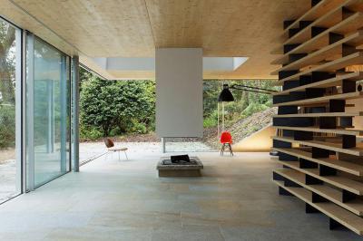 hatalmas üvegfelületek a nappaliban - nappali ötlet, minimál stílusban