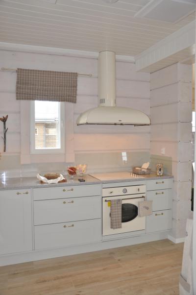 Régi stílusú konyha gerendaházban - konyha / étkező ötlet, rusztikus stílusban