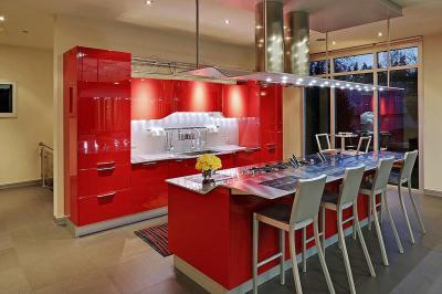 Piros konyhabútor - konyha / étkező ötlet, modern stílusban