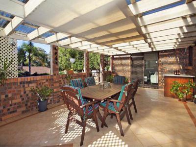 pergola11 - kert / udvar ötlet, modern stílusban