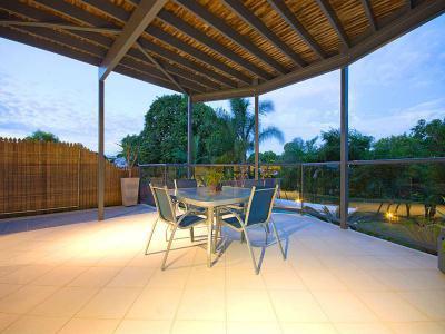 pergola15 - kert / udvar ötlet, modern stílusban