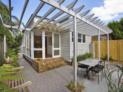 pergola28 - kert / udvar ötlet, modern stílusban