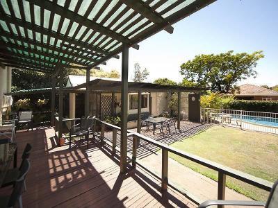 pergola61 - kert / udvar ötlet, modern stílusban