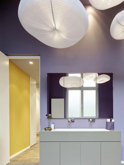 Színes falak a fürdőben - fürdő / WC ötlet, modern stílusban