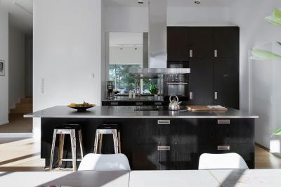 skandináv lakás - konyha / étkező ötlet, modern stílusban