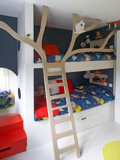 Ágy a fa tetején 1. - gyerekszoba ötlet, modern stílusban