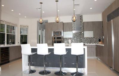 Elegáns,modern konyha - konyha / étkező ötlet, modern stílusban