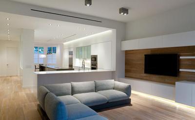 Médiafal led világítással - nappali ötlet, modern stílusban