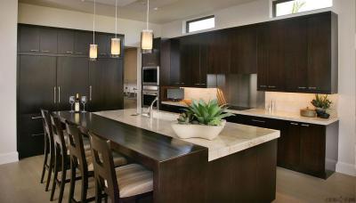 Sötét konyha - konyha / étkező ötlet, modern stílusban