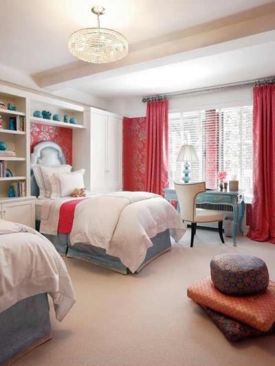 Ülőpárnák egymáson - gyerekszoba ötlet, klasszikus stílusban