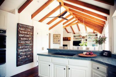 látszó tetőgerenda a konyhában - konyha / étkező ötlet