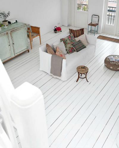 Koptatott türkíz komód - nappali ötlet