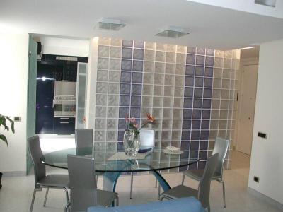 Hideg színek - konyha / étkező ötlet, modern stílusban