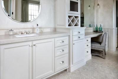 Fehér fürdőszoba - fürdő / WC ötlet, klasszikus stílusban