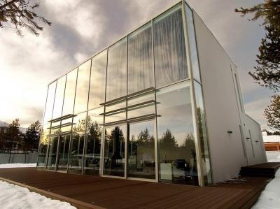 Modern lakóház - homlokzat ötlet, modern stílusban