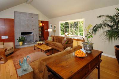 Nappali beton kandallóval - nappali ötlet, modern stílusban