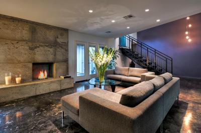 Beton kandallós nappali - nappali ötlet, modern stílusban