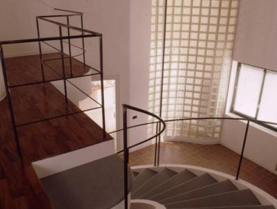 Csigalépcső a galériára - előszoba ötlet, minimál stílusban